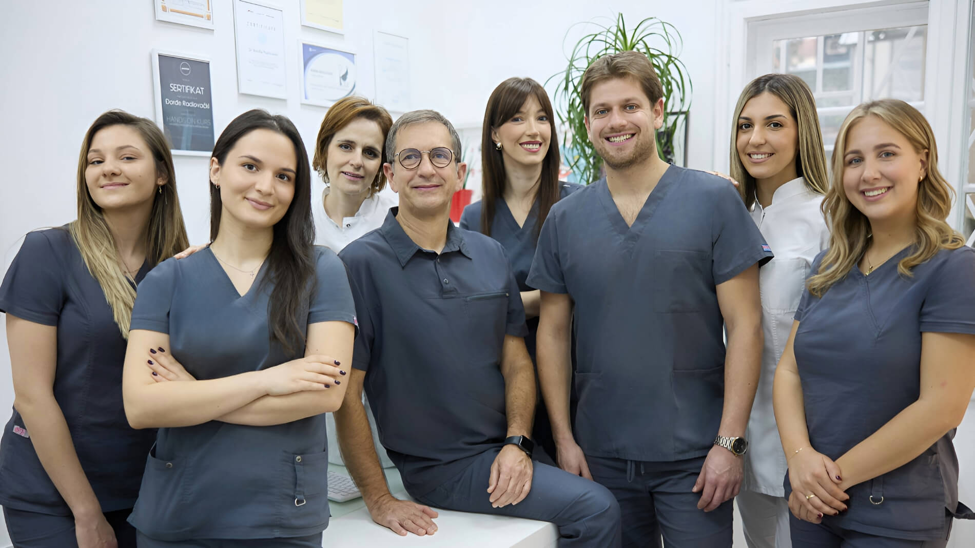 Tim stomatologa ordinacije Dr Radlovački